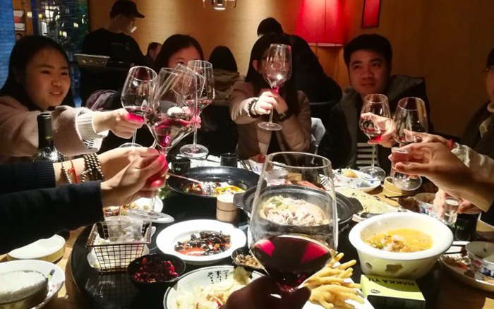 圓桌展覽設計一組聚餐